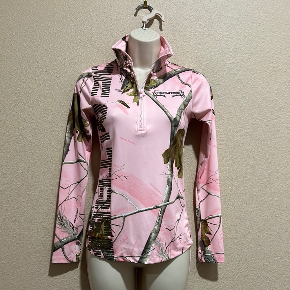 REALTREE AP Pink Camo Long Sleeve Half Zip Shirt, Size S, EUC